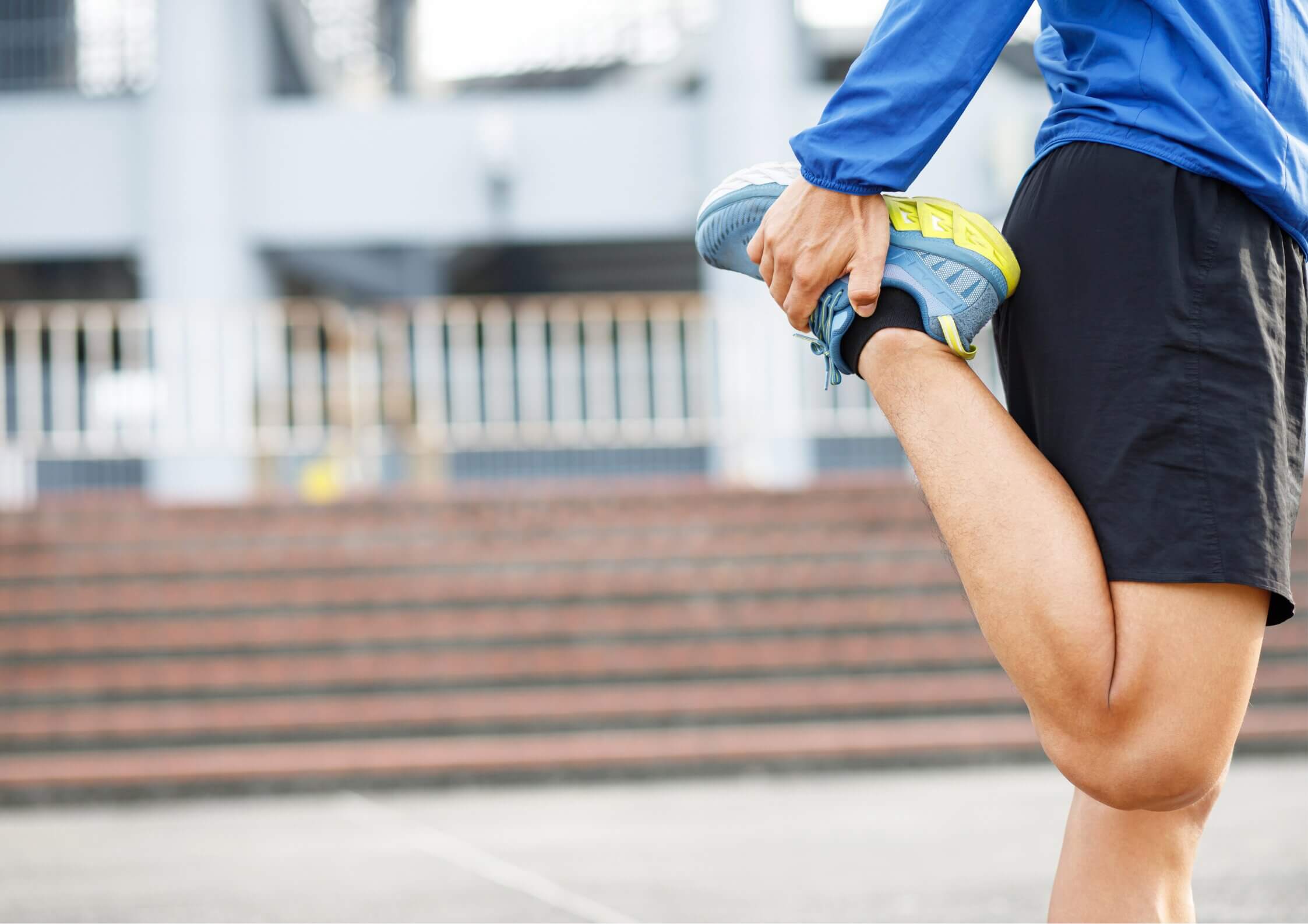 Sport massage for leg